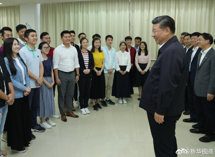 /ueditor/image/2018/10/26/1363216d2b55d46287354d69aaa3c958.jpg 时隔6年再赴广东,习近平总书记释放了这五点重要信号15.jpg