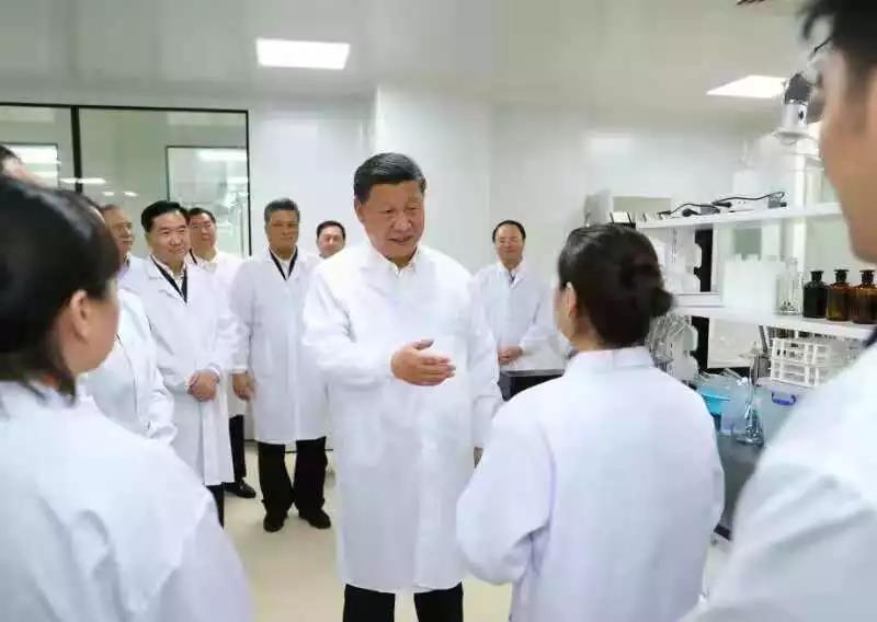 /ueditor/image/2018/10/26/fd9374239544217bfbe811dafe01e62c.jpg 习近平:高举新时代改革开放旗帜 把改革开放不断推向深入.jpg
