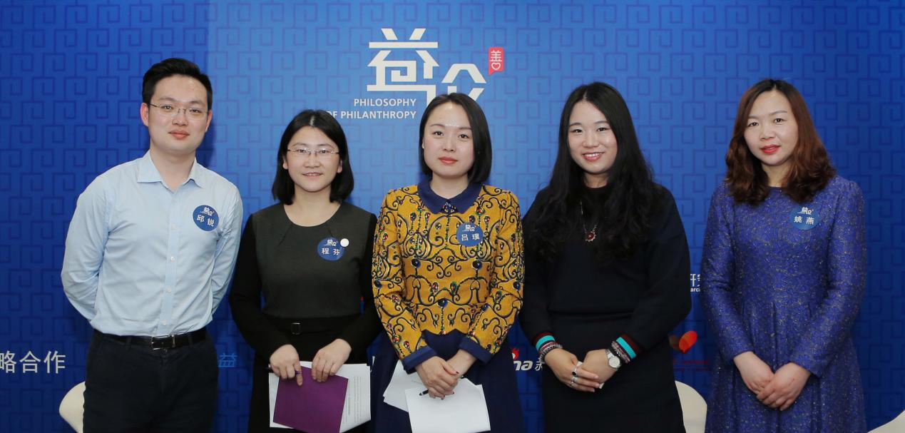 /ueditor/image/2019/03/08/0b28ba8ec155bb596ea80da60cae9ca1.jpg 女性和男性在经济上达到平等要等待一百多年?.jpg