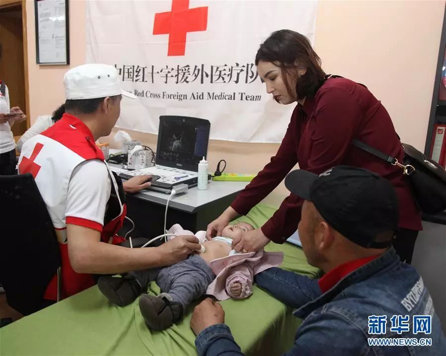 /ueditor/image/2019/06/28/7e779449fc571b2bf29f3284c5a5c085.jpeg 中国红十字援外医疗队在蒙古国开展新一期人道救治行动4.jpeg